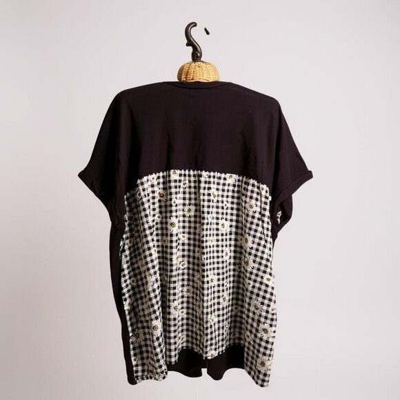 torrid Tops - Torrid Oversized Boxy Black Top Daisy Print Plus Size Ladies 2 Boho Hippie Daisy